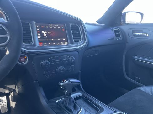 Used 2022 Dodge Charger SRT Hellcat w/ Harman/Kardon Audio Group image 22