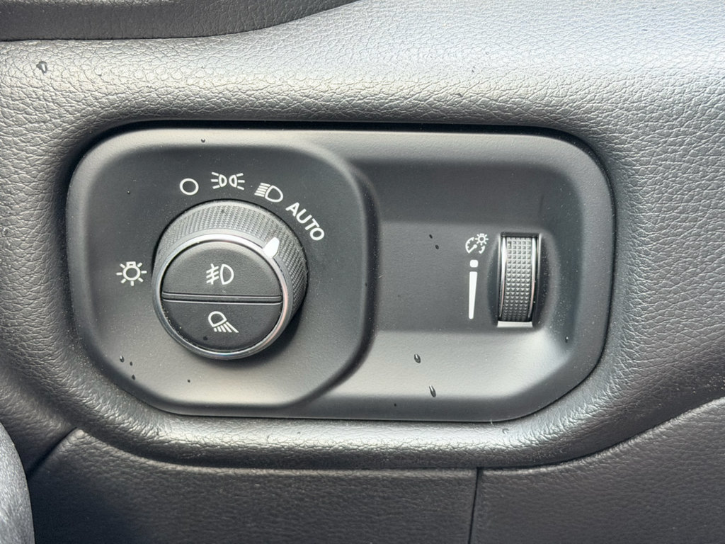 Used 2025 RAM 2500 Tradesman AWD/4WD image 15