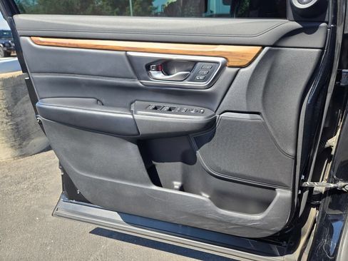 Used 2018 Honda CR-V Touring image 18