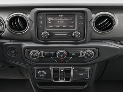 Used 2021 Jeep Gladiator Sport AWD/4WD image 16