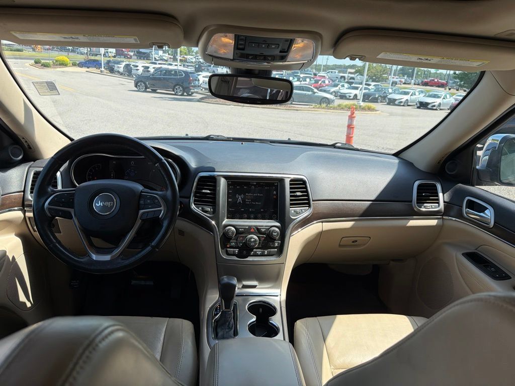 Used 2018 Jeep Grand Cherokee Limited AWD/4WD image 27