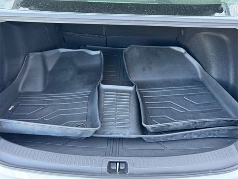 Used 2023 Toyota Corolla LE image 16