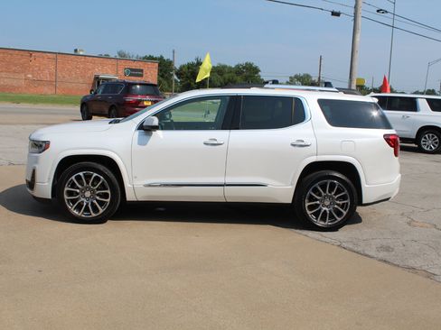 Used 2023 GMC Acadia Denali w/ Denali Technology Package AWD/4WD image 9