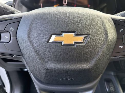 Used 2025 Chevrolet TrailBlazer LT image 12