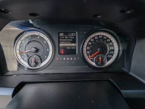 Used 2019 RAM 1500 Classic SLT RWD image 18