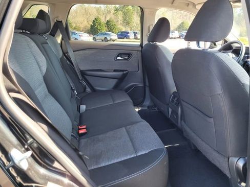 Used 2023 Nissan Rogue SV image 17