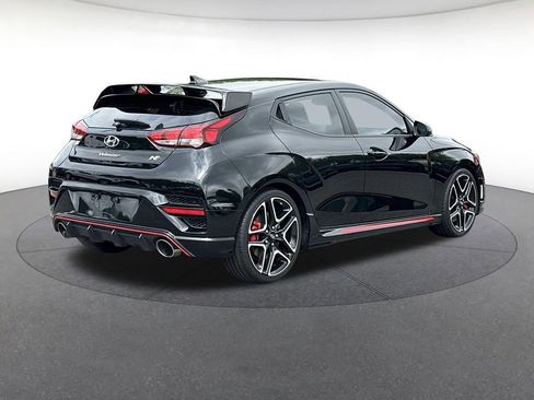 Used 2022 Hyundai Veloster N FWD image 6