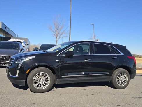 Used 2017 Cadillac XT5 Luxury w/ Driver Awareness Package image 6