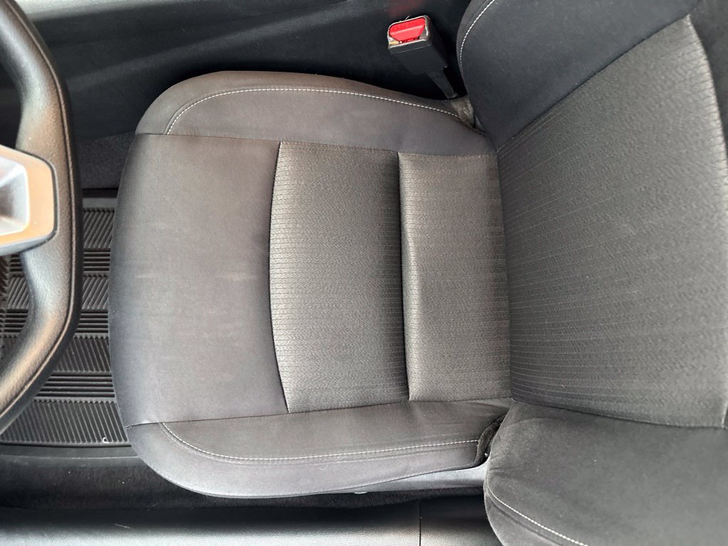 Used 2025 Nissan Altima 2.5 SV FWD image 15
