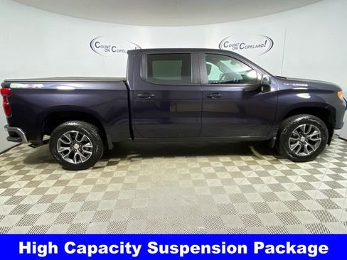 Used 2024 Chevrolet Silverado 1500 LT AWD/4WD image 9