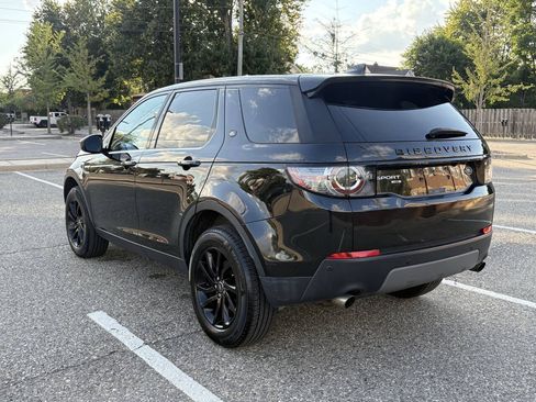 Used 2017 Land Rover Discovery Sport HSE AWD/4WD image 10