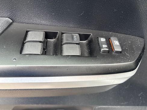 Used 2017 Toyota Tundra SR5 w/ SR5 Upgrade Package RWD image 7