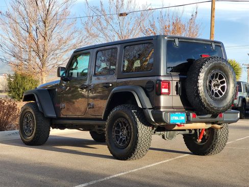 Used 2022 Jeep Wrangler Unlimited Rubicon w/ Xtreme Recon 35" Tire Package image 7