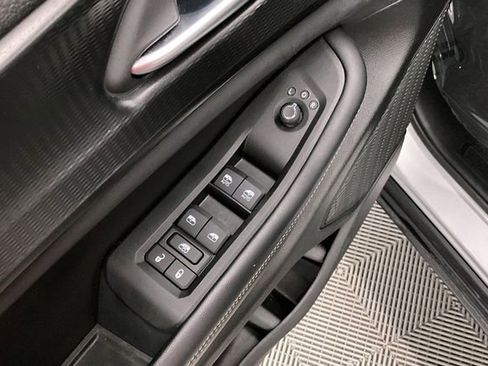 Used 2024 Jeep Grand Cherokee Altitude AWD/4WD image 39