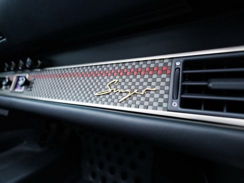 Used 1992 Porsche 911 Targa RWD image 43