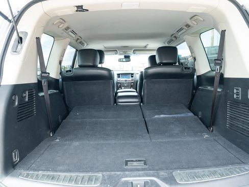 Used 2017 INFINITI QX80 4WD image 7