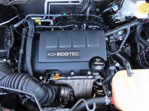 Used 2019 Chevrolet Trax LT w/ Driver Confidence Package image 39