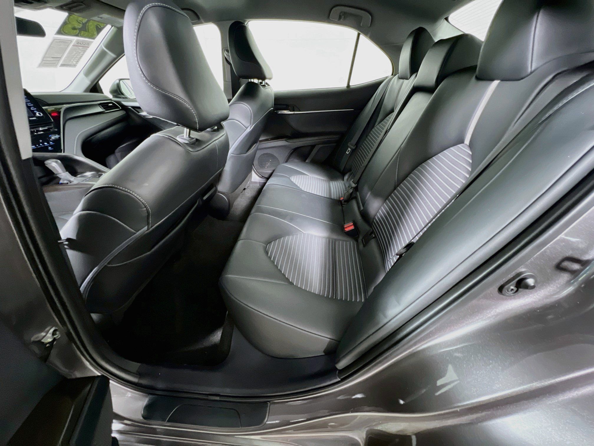 Used 2023 Toyota Camry SE FWD image 28