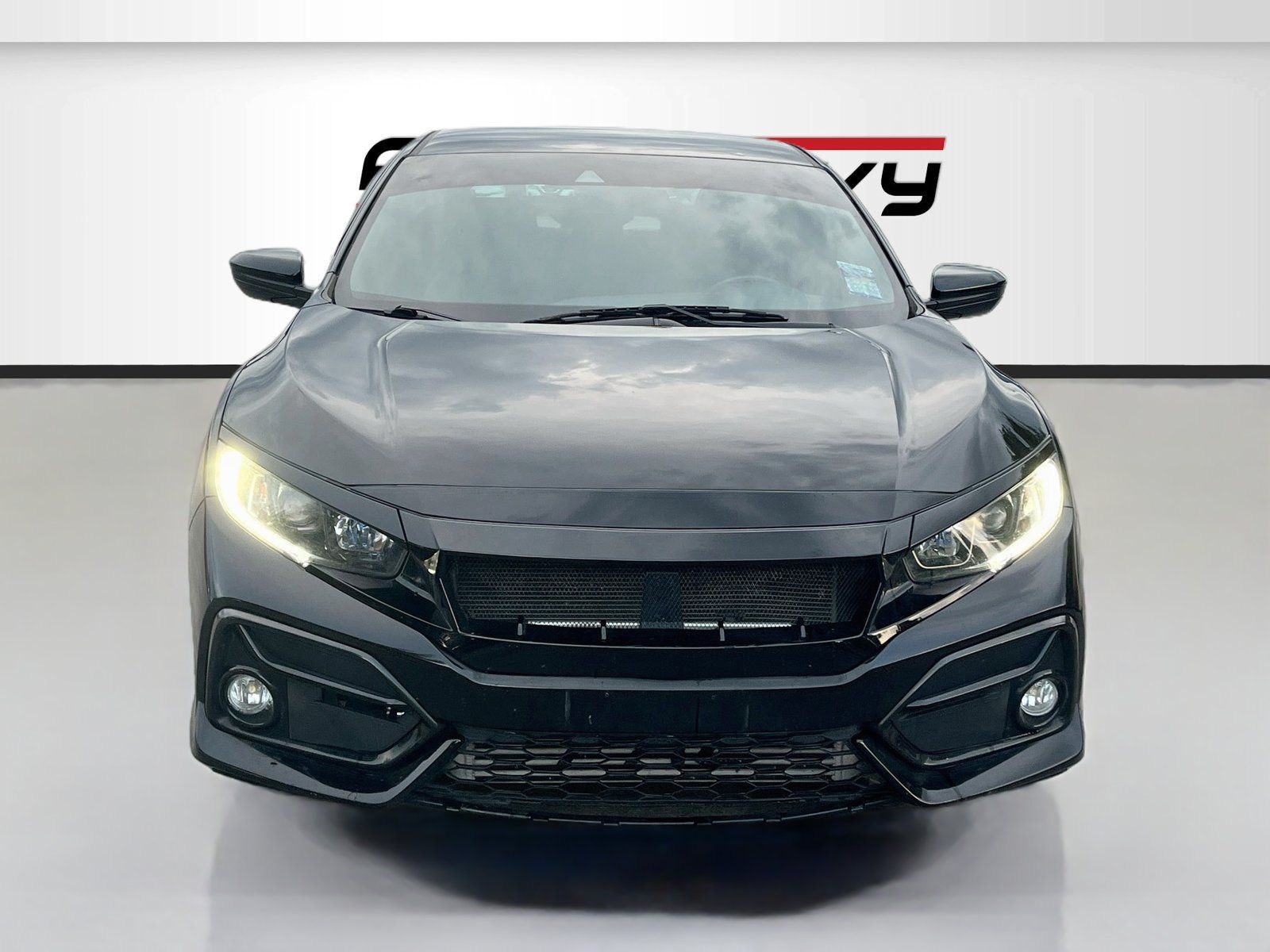 Used 2021 Honda Civic Sport image 2