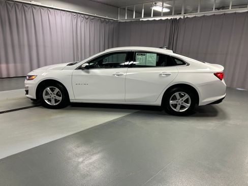 Used 2025 Chevrolet Malibu LS w/ Driver Confidence Package image 4