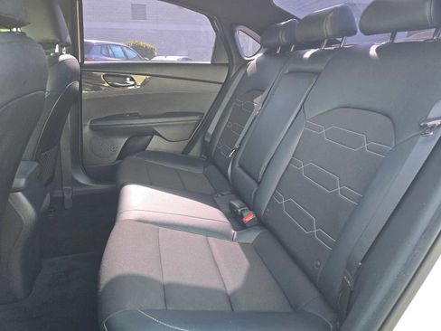 Used 2024 Kia Forte GT-Line w/ GT-Line Premium Package image 19