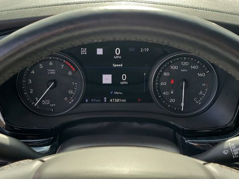 Used 2023 Cadillac XT6 Premium Luxury w/ Technology Package image 25