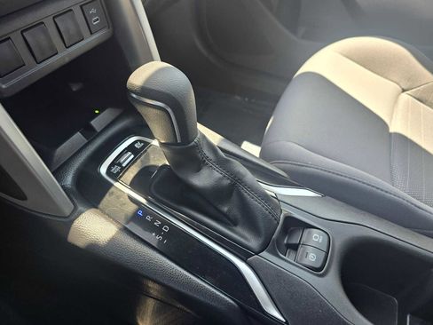 Used 2024 Toyota Corolla Cross AWD Hybrid w/ Moonroof Package image 32