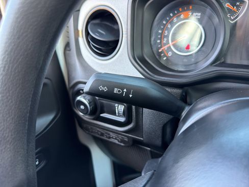Used 2025 Jeep Wrangler Sport AWD/4WD image 8