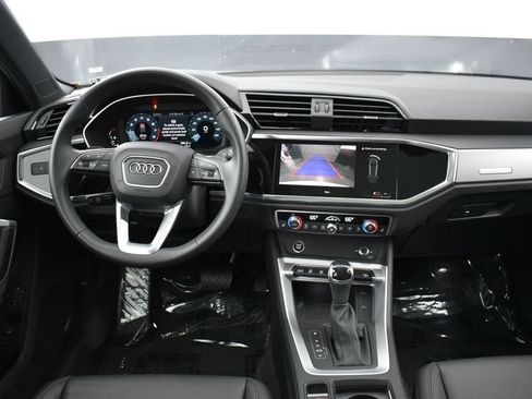 Used 2025 Audi Q3 2.0T Premium w/ Convenience Package AWD/4WD image 12