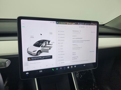 Used 2021 Tesla Model Y Long Range image 22