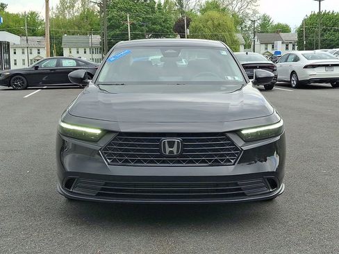 Used 2025 Honda Accord SE image 2