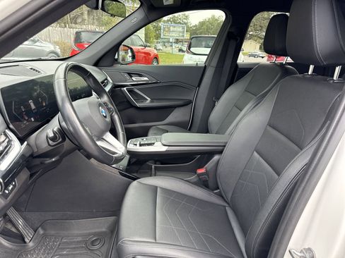 Used 2023 BMW X1 xDrive28i image 9