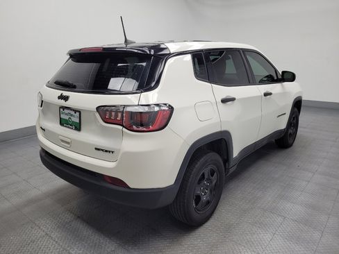Used 2020 Jeep Compass Sport AWD/4WD image 9