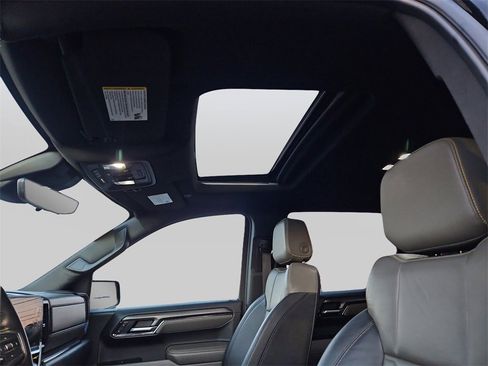 Certified 2024 Chevrolet Silverado 1500 ZR2 w/ Technology Package image 15