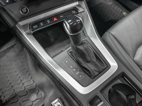 Used 2021 Audi Q3 2.0T Premium w/ Convenience Package image 24