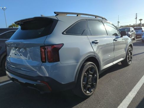 Certified 2024 Kia Sorento SX Prestige w/ Olive Brown Leather Package image 9