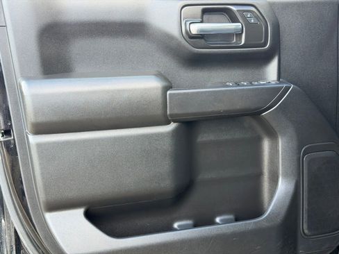 Used 2020 Chevrolet Silverado 1500 Custom Trail Boss w/ Custom Convenience Package image 15