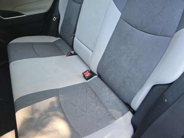 Used 2020 Toyota RAV4 XLE w/ Convenience Package FWD image 26