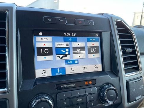 Used 2018 Ford F250 Lariat w/ Chrome Package image 23