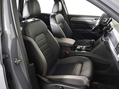 Used 2020 Volkswagen Atlas Cross Sport SEL Premium R-Line image 39