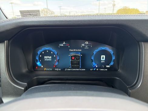 Used 2025 Ford Bronco Badlands image 27