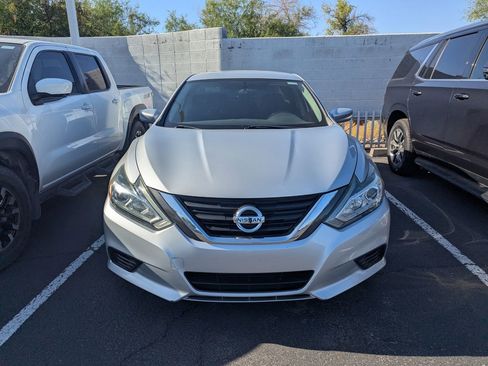 Used 2016 Nissan Altima 2.5 S w/ Power Driver Seat Package image 3