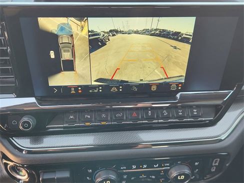 Used 2024 Chevrolet Silverado 1500 ZR2 w/ Technology Package image 17