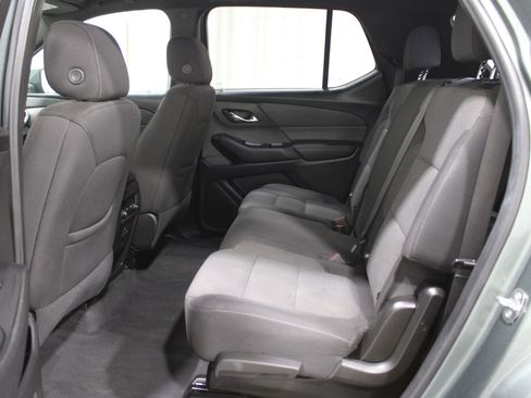 Used 2023 Chevrolet Traverse LT image 26