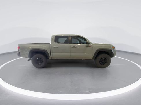 Used 2021 Toyota Tacoma TRD Pro AWD/4WD image 9