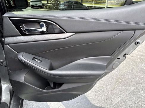 Used 2017 Nissan Maxima 3.5 S image 16