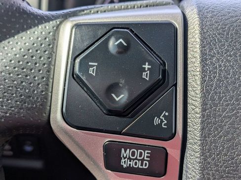 Used 2022 Toyota 4Runner Limited AWD/4WD image 21