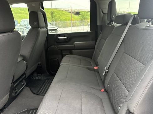 Used 2022 Chevrolet Silverado 2500 Custom AWD/4WD image 6