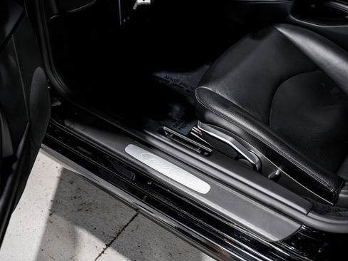 Used 2012 Porsche Cayman image 19