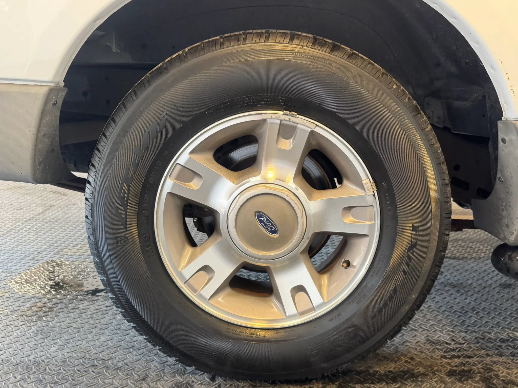 Used 2003 Ford Explorer RWD image 26